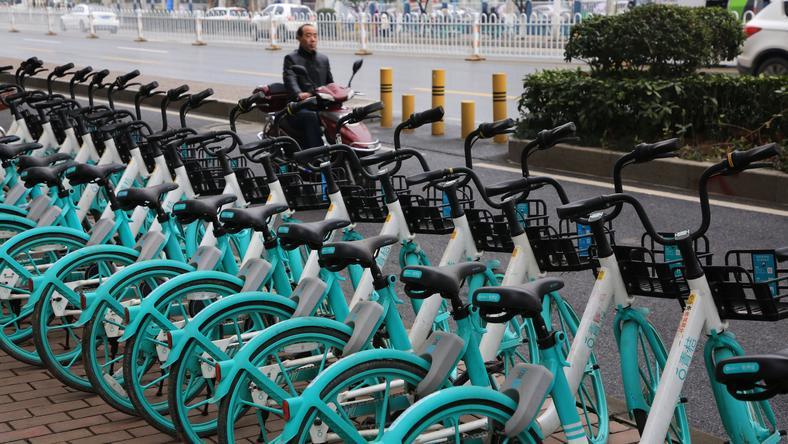 【虎嗅晚报】滴滴回应被约谈:置换小蓝,正积极沟通;百度回应贴吧境外赌场招工:确实存在,已报案